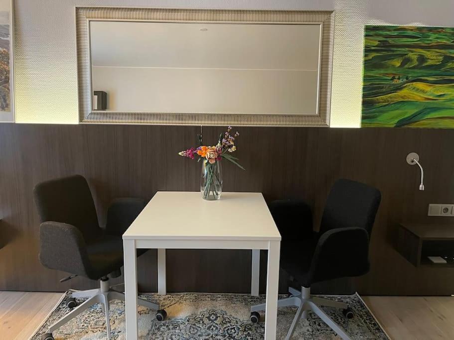 Gemuetliches 778 Naehe Medienhafen S-bahn Und Free Parken