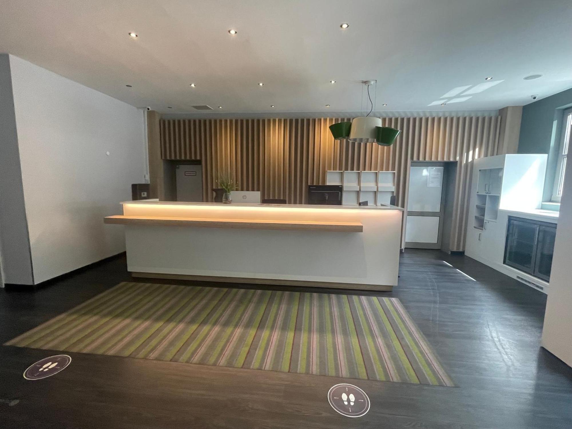 Gemuetliches 778 Naehe Medienhafen S-bahn Und Free Parken Apartment Düsseldorf